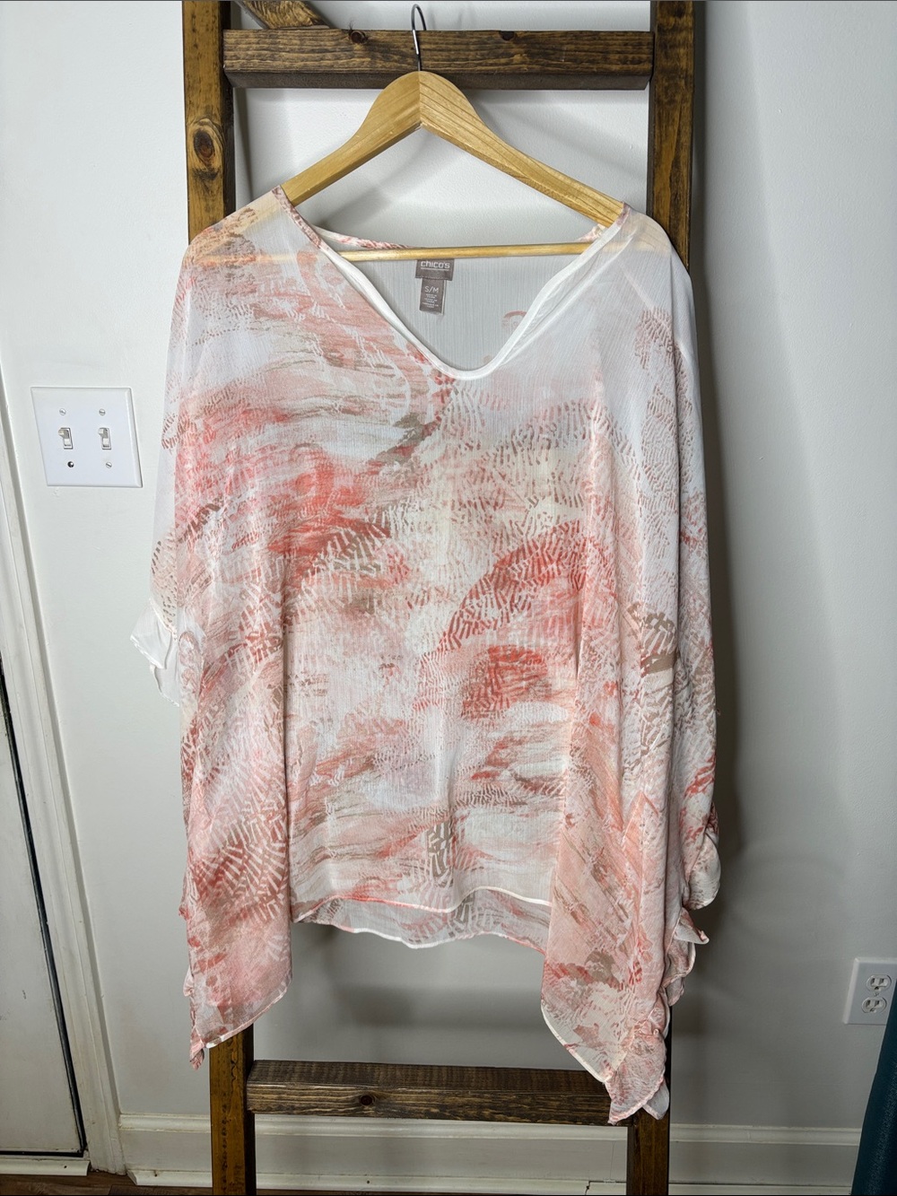 Chico's Sheer Coral & White V-Neck Blouse Size S/M